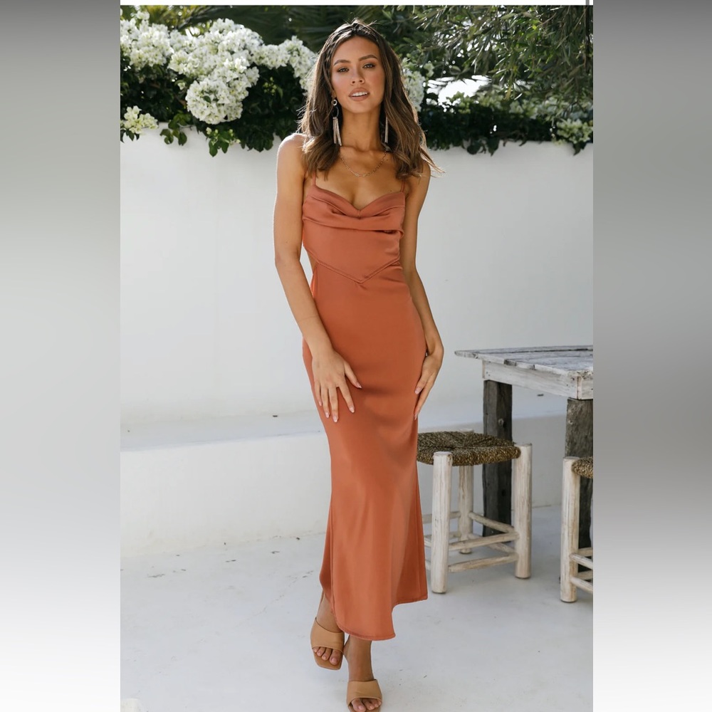 Give it to me MIDI Dress- orange from Hello Molly.